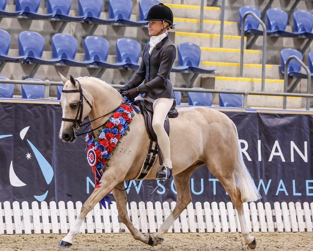 Jess Stalling & Eva Stones – BARE Equestrian